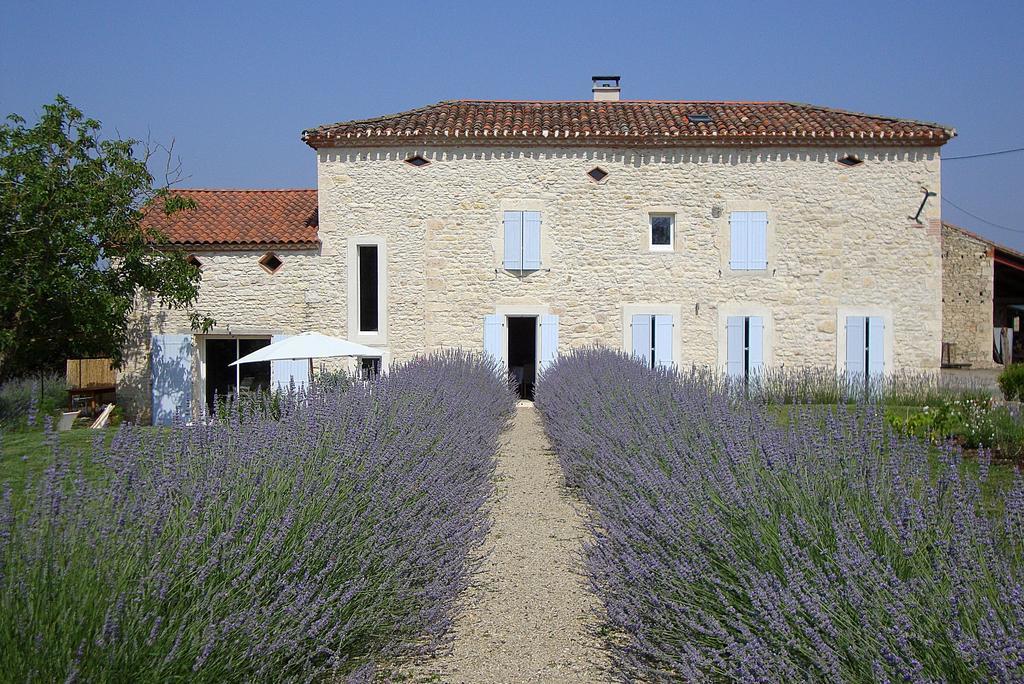 La Bastide Bed and Breakfast Lamillarié Exteriör bild